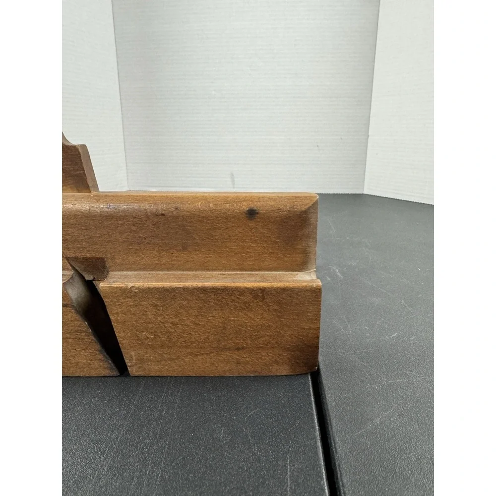 Very nice Bewly‎ Leeds wood No 13 Molding Plane no blade